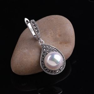 Beautiful Ventige Black/Silver/Pearl Necklace set